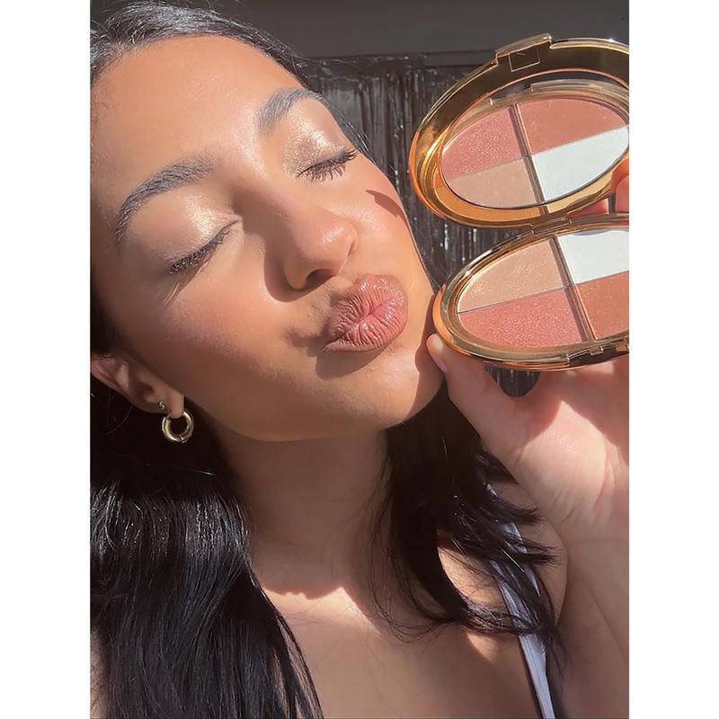 Eye & Cheek Palette – Instant Glow, Eyeshadow & Highlighter in One
